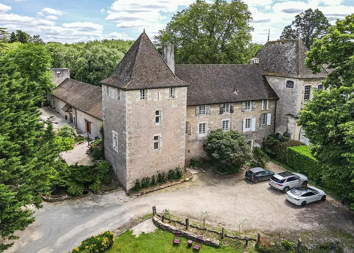 Chateau De Dracy La Nomade