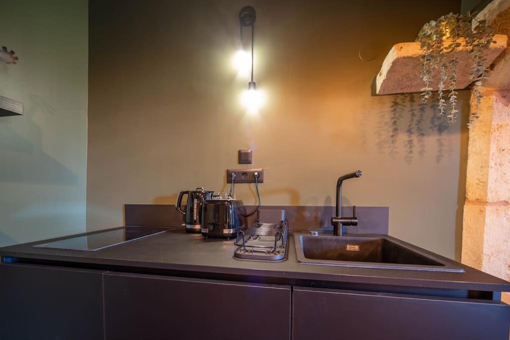 Chateau De La Nomade Apartment Dracy-le-Fort